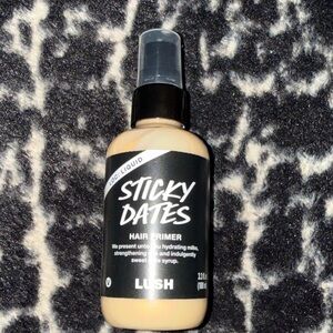 Lush Sticky Dates Hair Primer in Black and Cream bnib